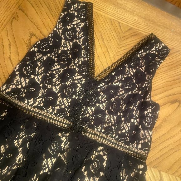 junior women’s black lace dress size large - Picture 2 of 2